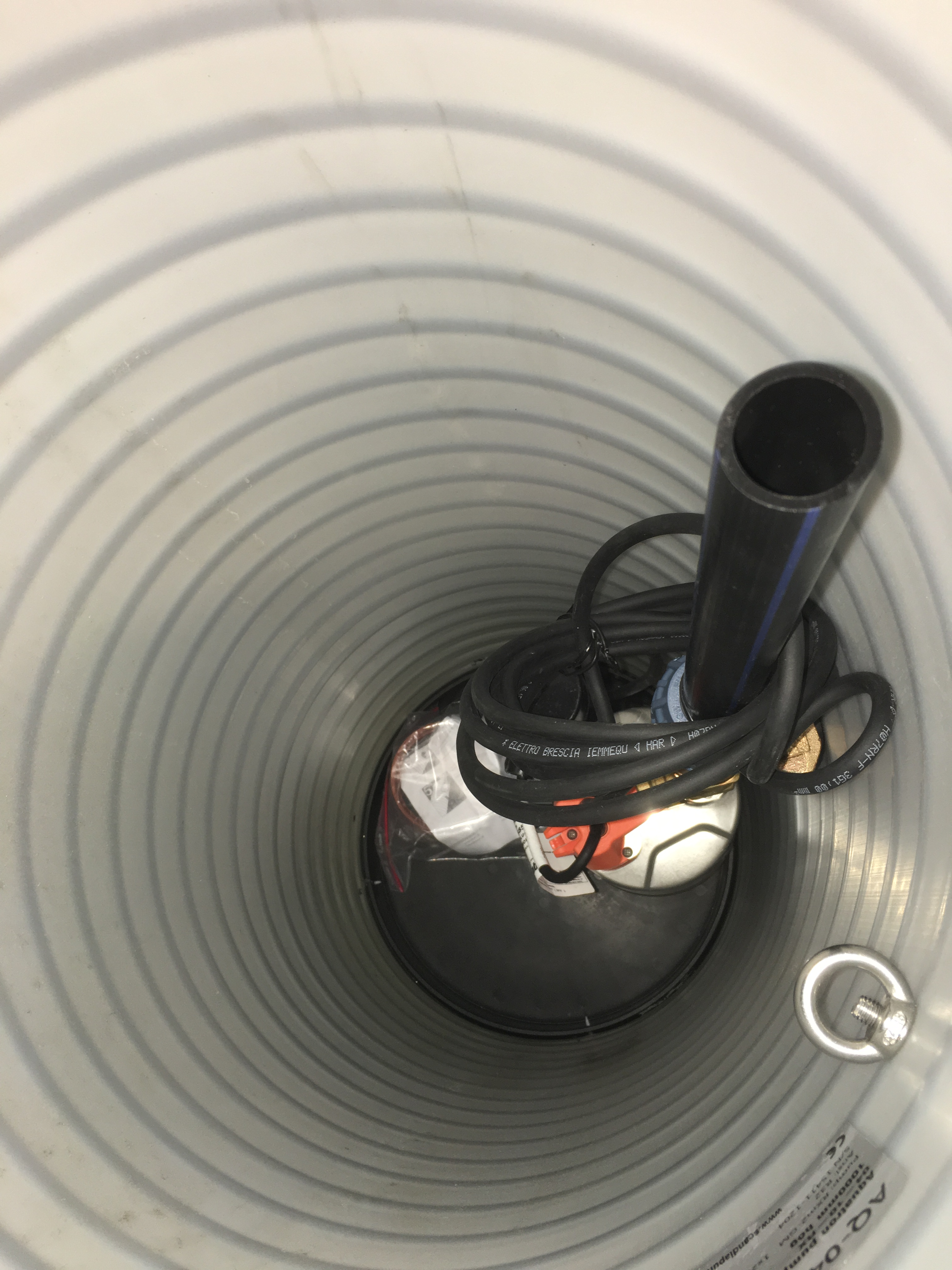 AC Pumpbrunn drän, dia 400mm, lyfthöjd 10m, 220l/m - Bild 3